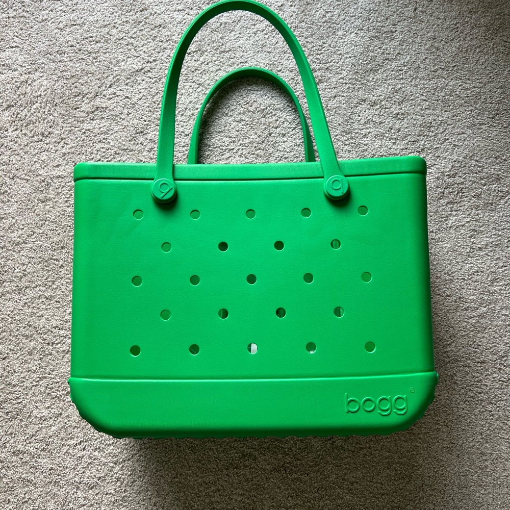 Bogg Bag Large Green Tote Bag NWT - Picture 2 of 13